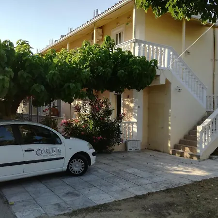 Casa Dyonisia Tsilivi Lägenhetshotell Plános