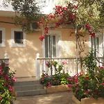 Casa Dyonisia Tsilivi Планос